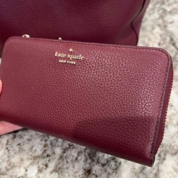 Kate Spade Leila Medium Triple Compartment Shoulder Bag Wallet Set Cherrywood - Picture 3 of 3